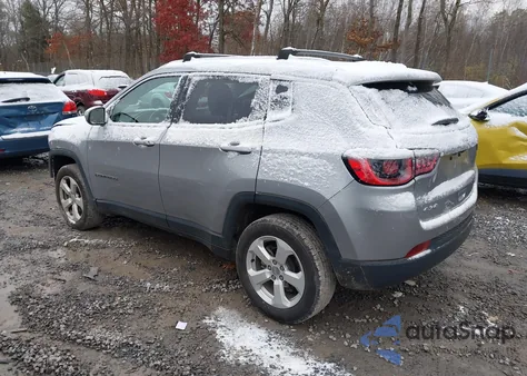 2018 Jeep Compass Latitude 4X4 из США, поврежденный, VIN 3C4NJDBB6JT457022